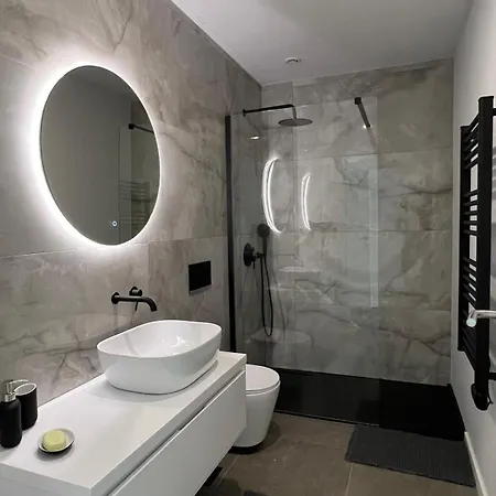 Casa Carvalhas * Guilhadezes